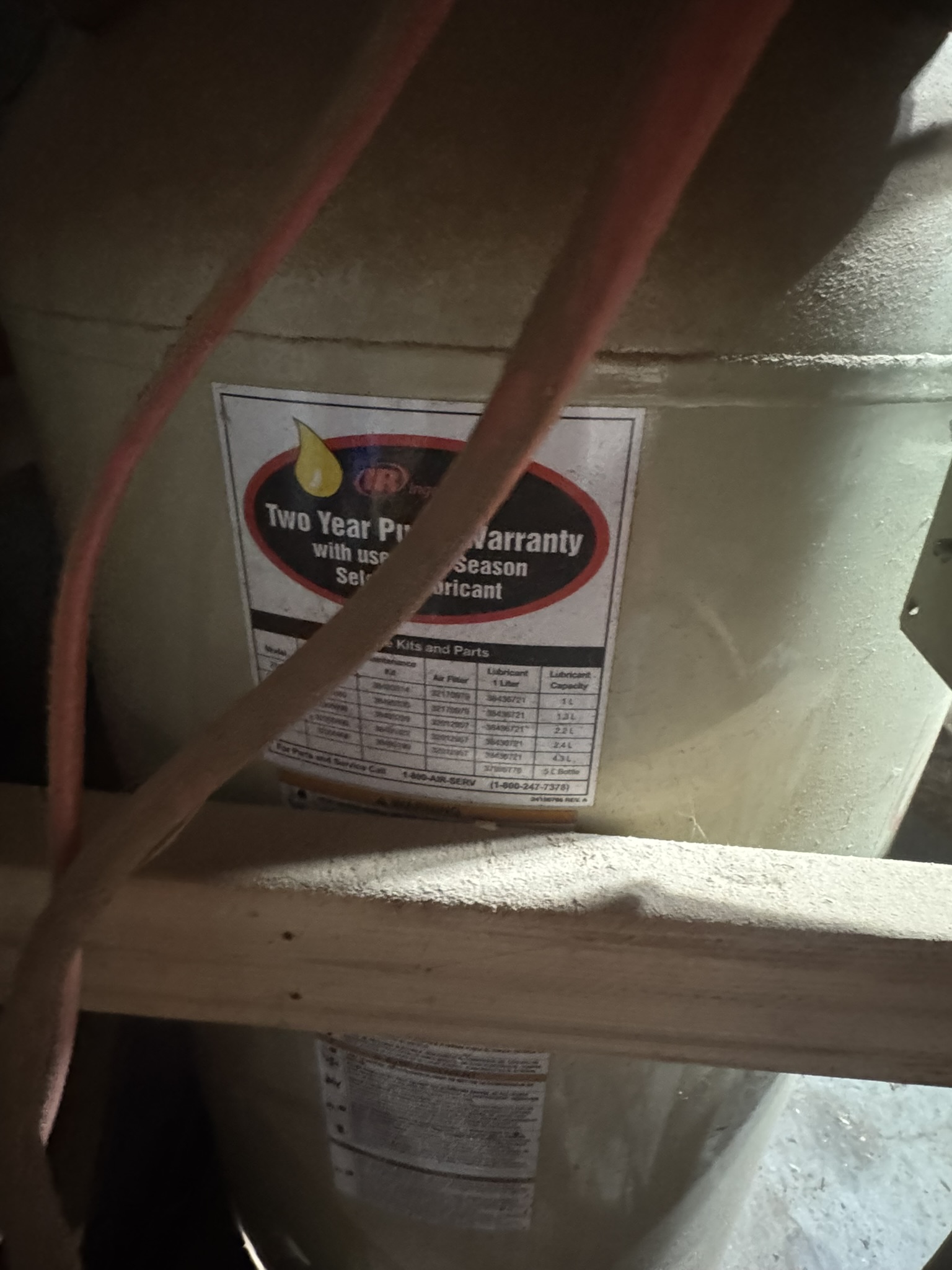 Reciprocating Air Compressor with Vertical Tank   - Image 3