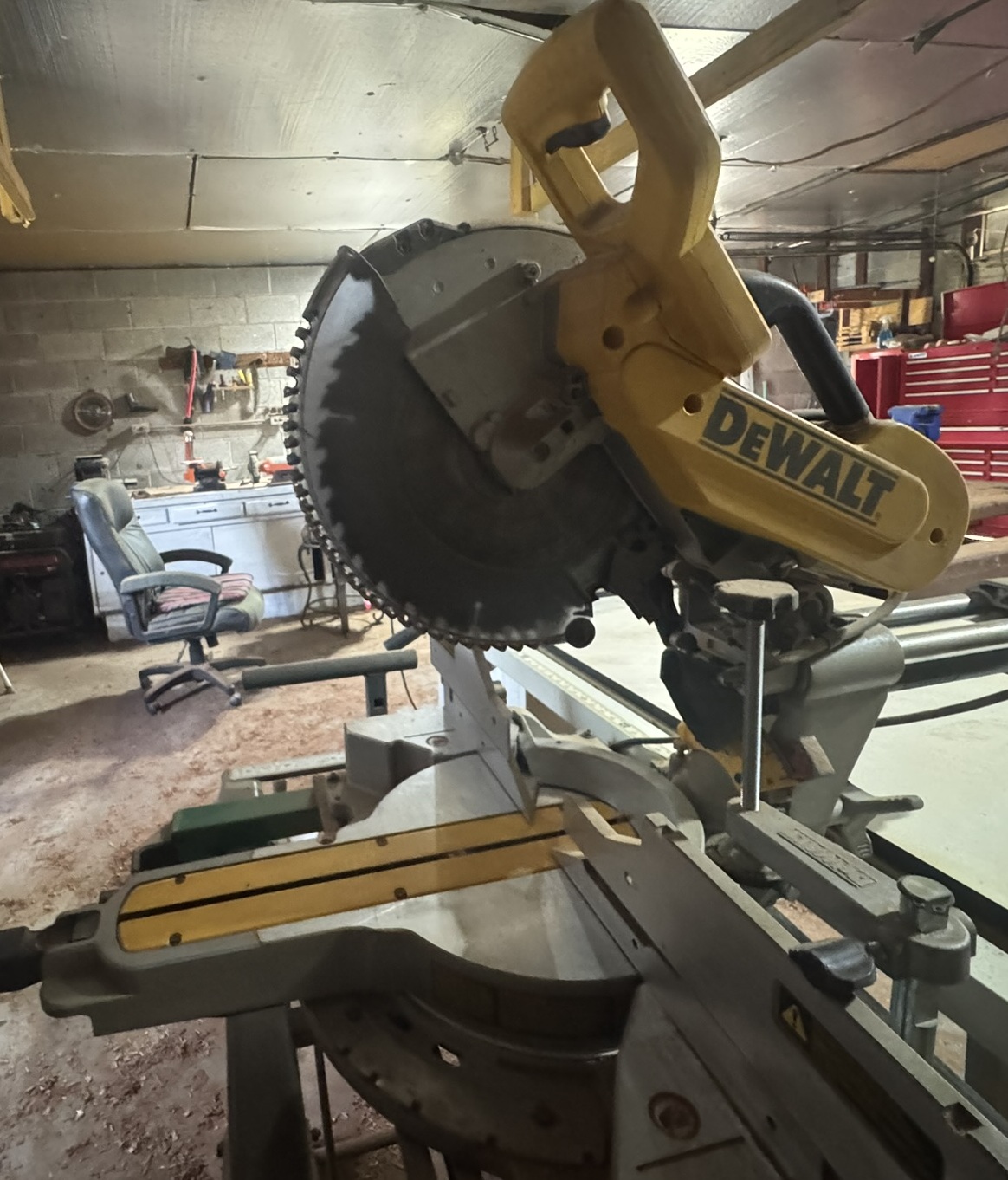 DEWALT Miter Saw