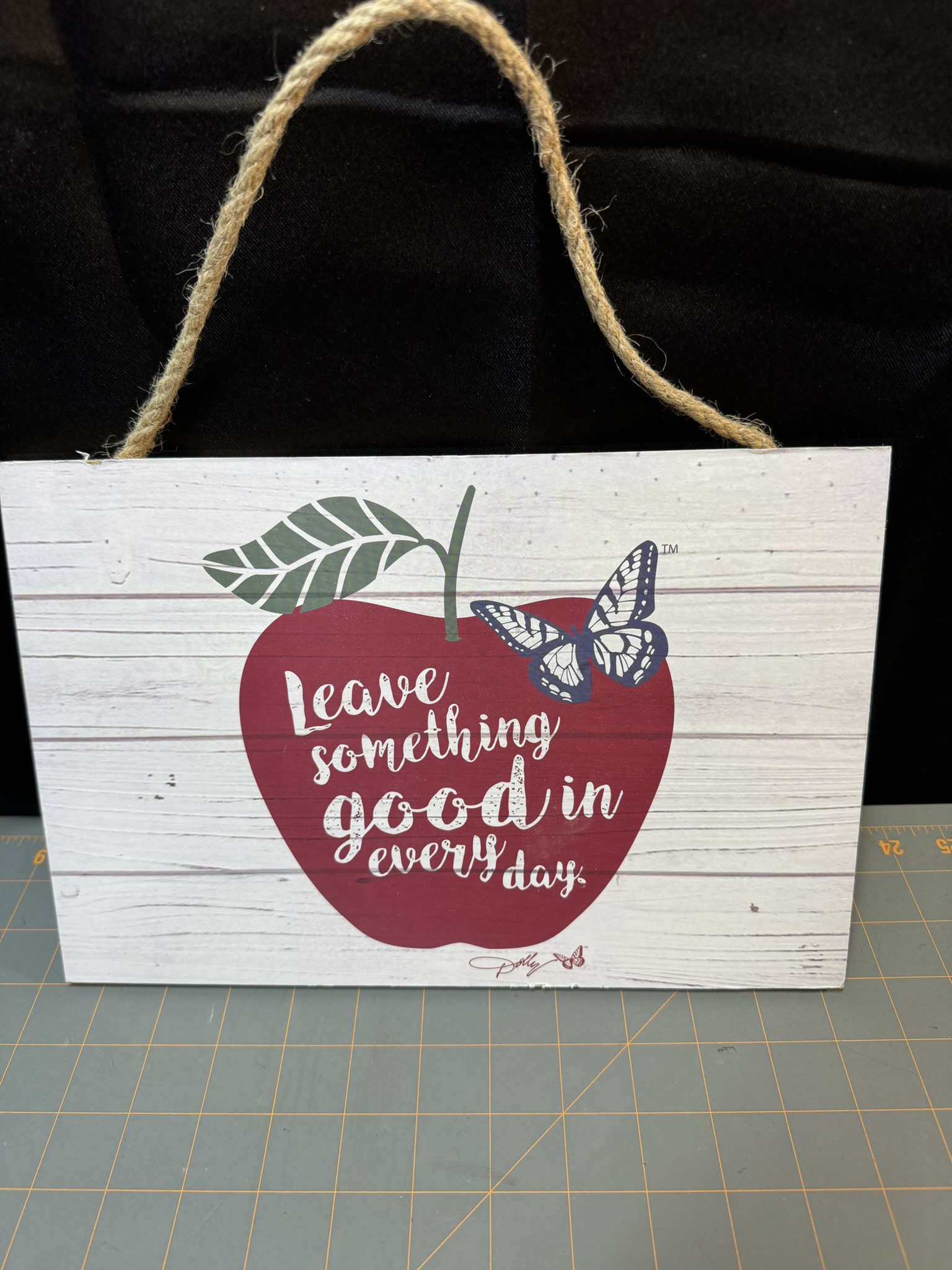 (2) Apple Welcome Signs